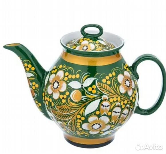 Чайник и сахарница