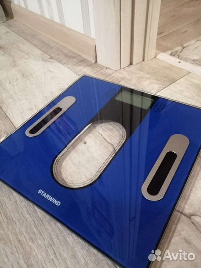 Весы starwind SSP6050