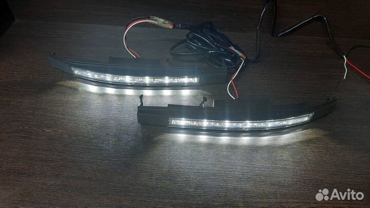 Дневные ходовые огни Toyota Land Cruiser 200