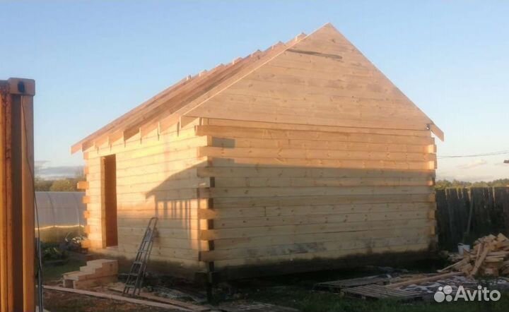 Сруб бани из бруса