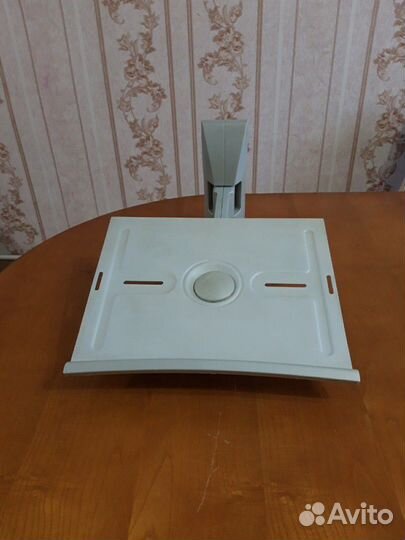 Кронштейн настенный д/телевизора и микроволновки