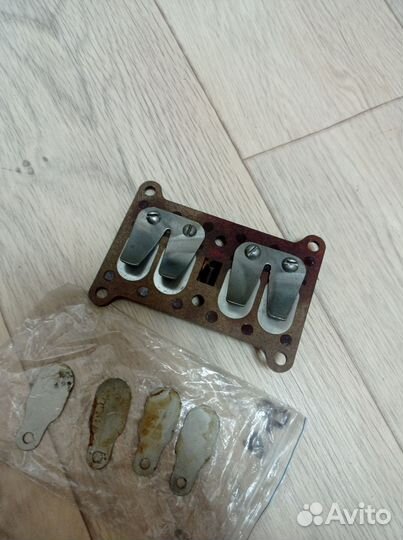 Клапана ветерок 8