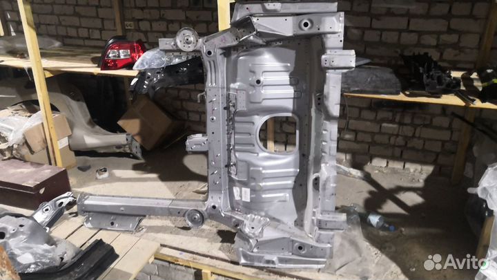 Лонжерон с полом левый Hyundai Solaris 2017