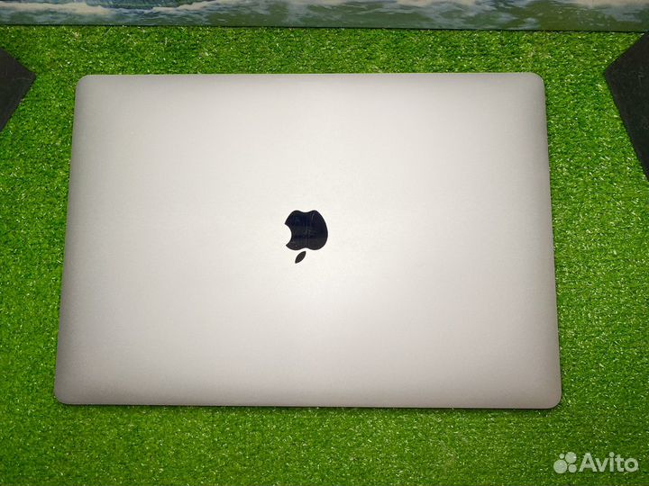 Macbook Pro 15 2016 i7 16gb Отличное состояние