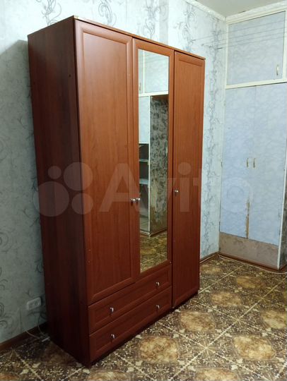 Комната 17 м² в > 9-к., 2/4 эт.