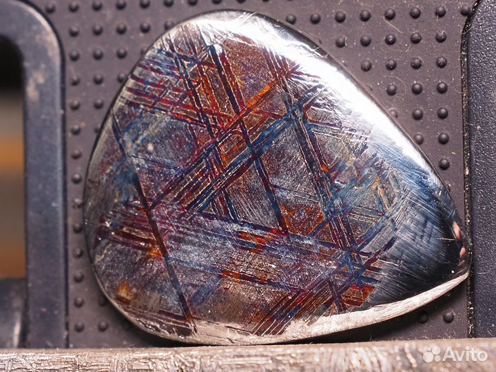 Медиатор из метеорита Muonionalusta