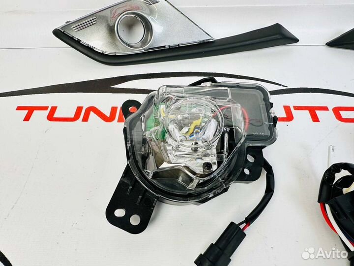 Противотуманные фары Mitsubishi Outlander K8276