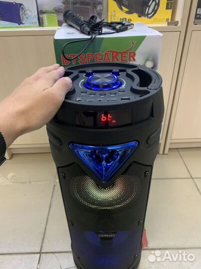 Беспроводная колонка с микрофоном