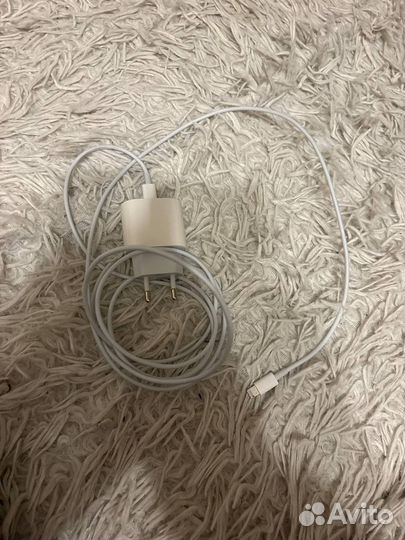 Зарядное устройство для телефона