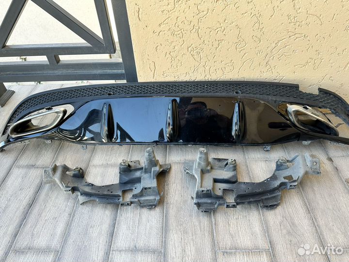 Задняя фара мерседес 205 и диффузор с насадками