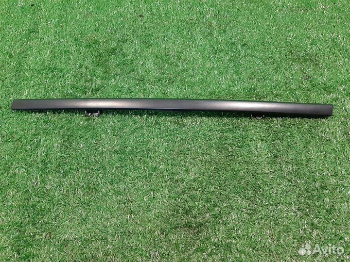 Молдинг стекла заднего левого Mitsubishi Space St