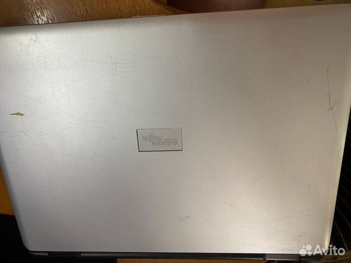 Fujitsu Siemens Amilo Pi1536