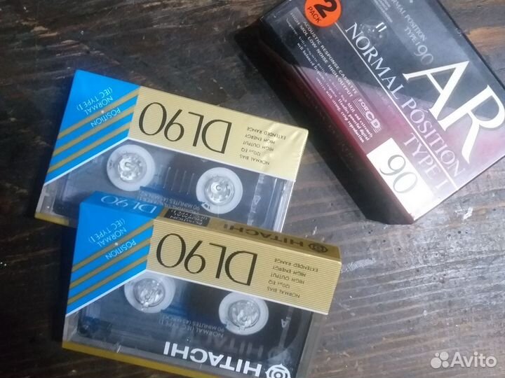 Аудиокассеты новые запечатанные tdk и Hitacni