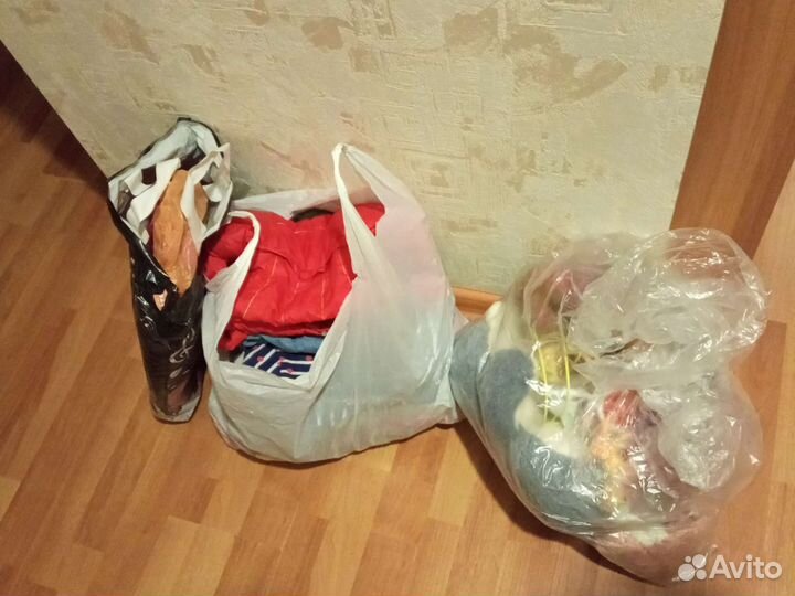 Вещи пакетом на девочку 104-110+игрушки и палатка