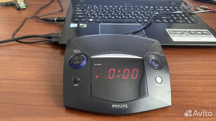Часы радио будильник Philips