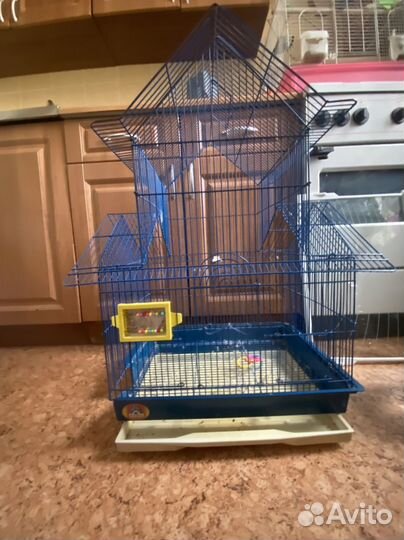 Большая клетка для птиц