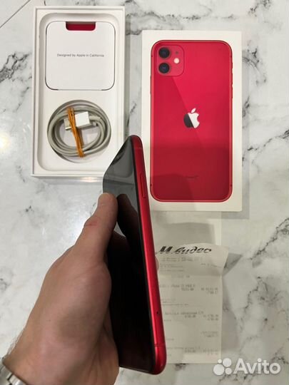 iPhone 11, 64 ГБ
