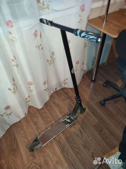 Трюковой самокат