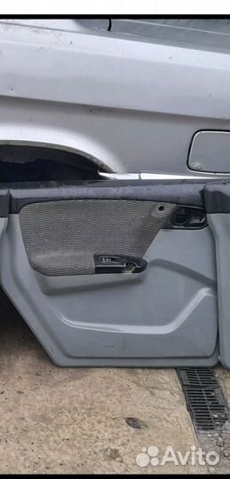 Дверные карты волга 31105