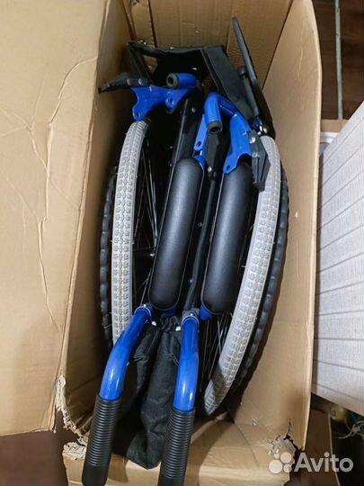 Инвалидное кресло новое