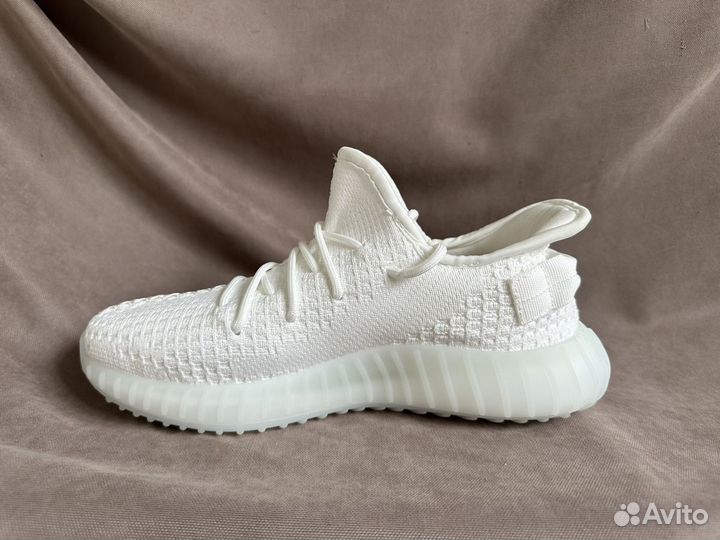 Кроссовки Adidas yeezy boost 350 белые