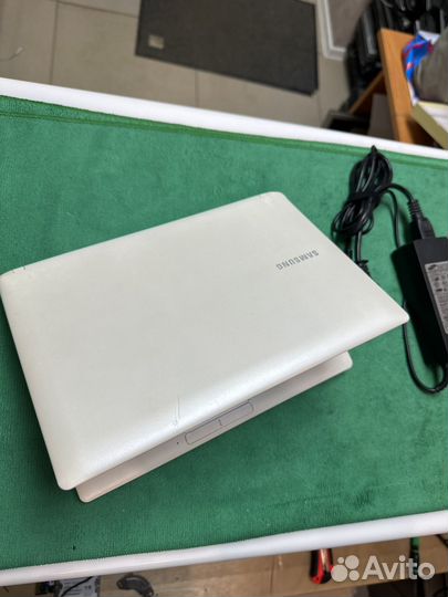 Samsung нетбук 2Gb