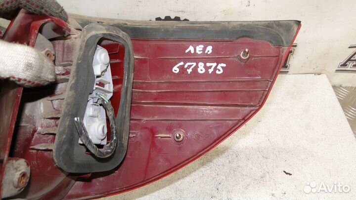 Фонарь задний левый Toyota Sienna 2 2005 3.3