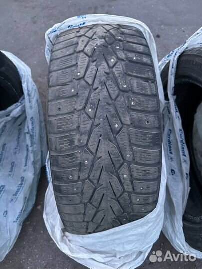 Nokian Tyres Hakkapeliitta 10 215/50 R17