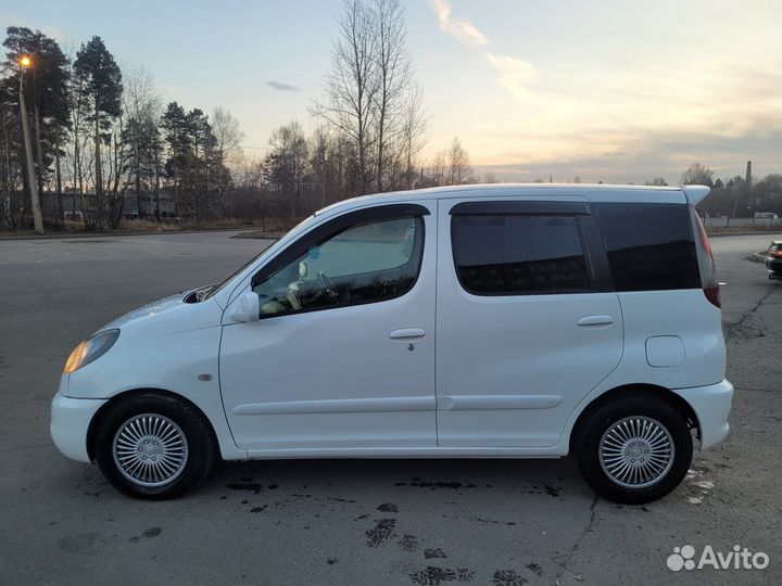 Toyota Funcargo 1.3 AT, 2000, 270 000 км