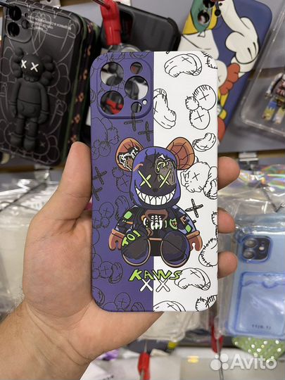 Трендовые чехлы для iPhone 12/13