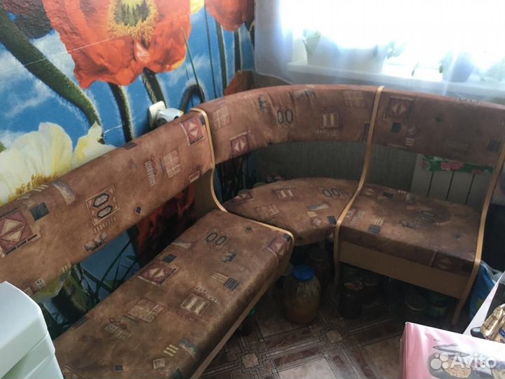 Угловой диван на кухню бу