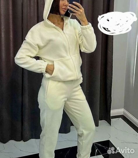 Спортивный костюм