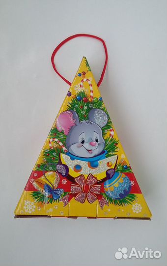 Подарочная коробка