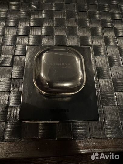 Samsung galaxy bads pro