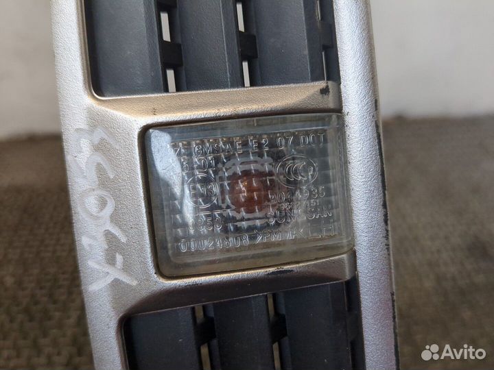 Повторитель поворотов Opel Antara, 2012