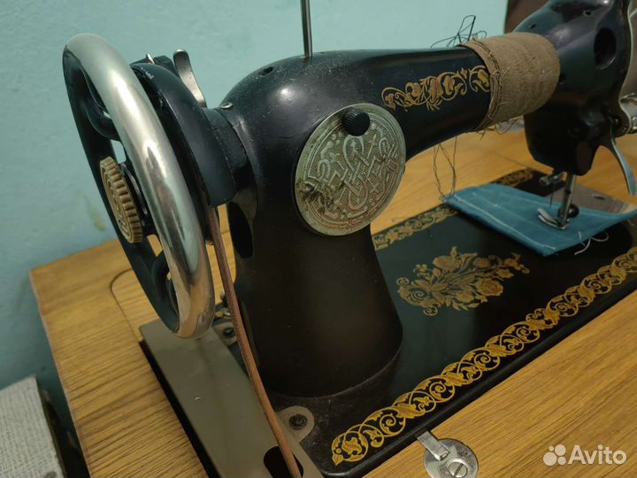 Швейная машинка