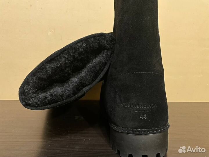 Ботинки Мунбуты Balenciaga Alaska Mid Черные