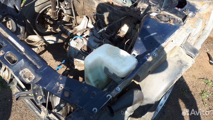 Бачок Сааб 9000