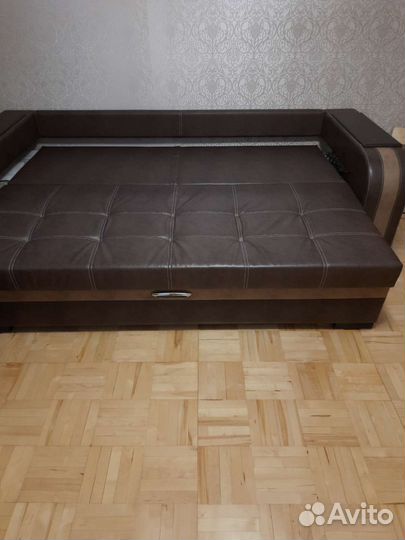 Диван и два кресла