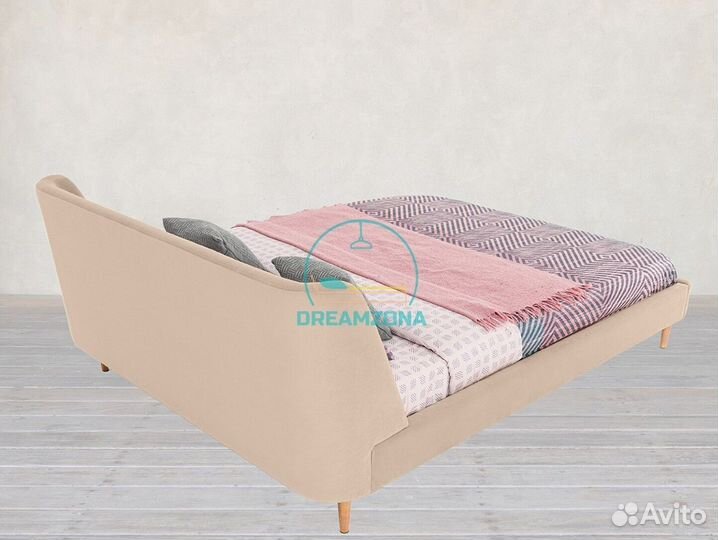 Кровать двуспальная Робин с мягким изголовьем