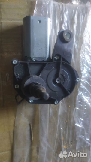 Peugeot 107 мотор дворника задний