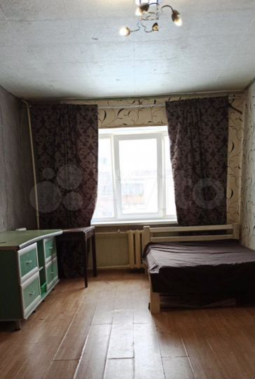 Комната 17 м² в 4-к., 4/5 эт.