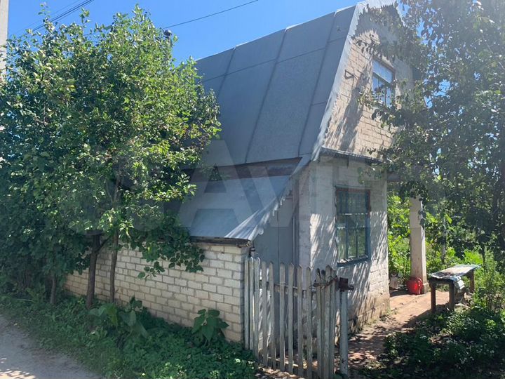 Дача 20 м² на участке 4 сот.