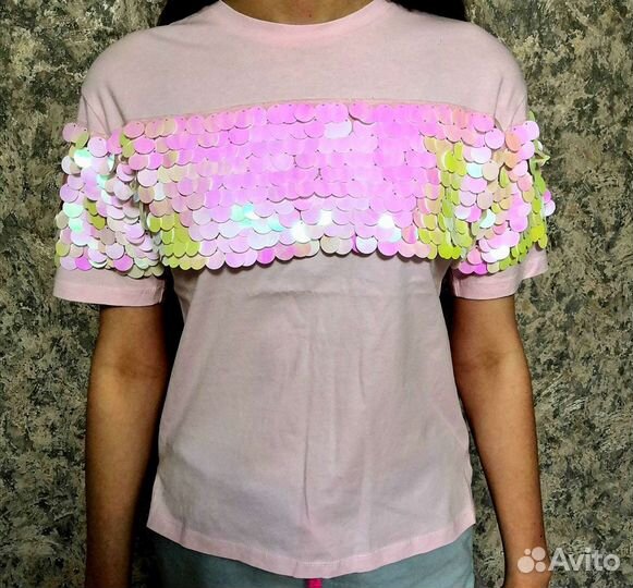 Футболка с пайетками
