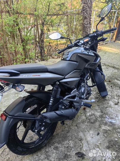 Bajaj ns pulsar 125