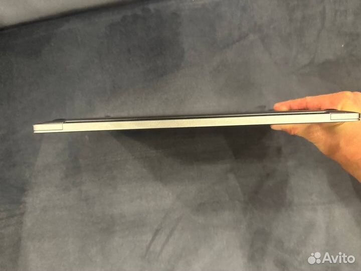 Macbook Pro 15 retina i7 512gb 2016г