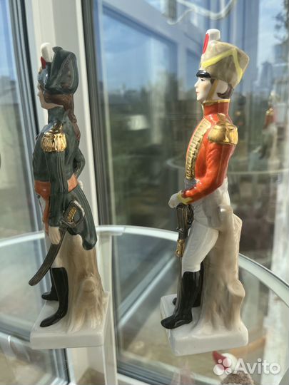 Фарфор статуэтка Европа солдаты