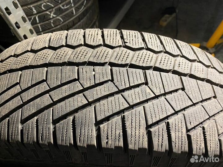 Continental ContiCrossContact Viking 215/70 R16 100Q