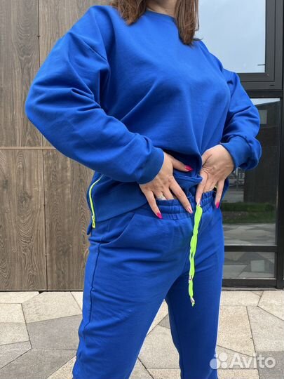 Костюм спортивный