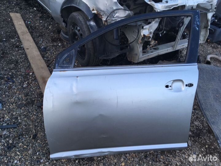 Дверь передняя левая avensis 2 03-08г дефект